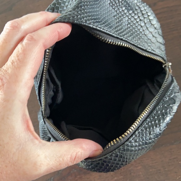 BCBG mini backpack - Picture 4 of 9